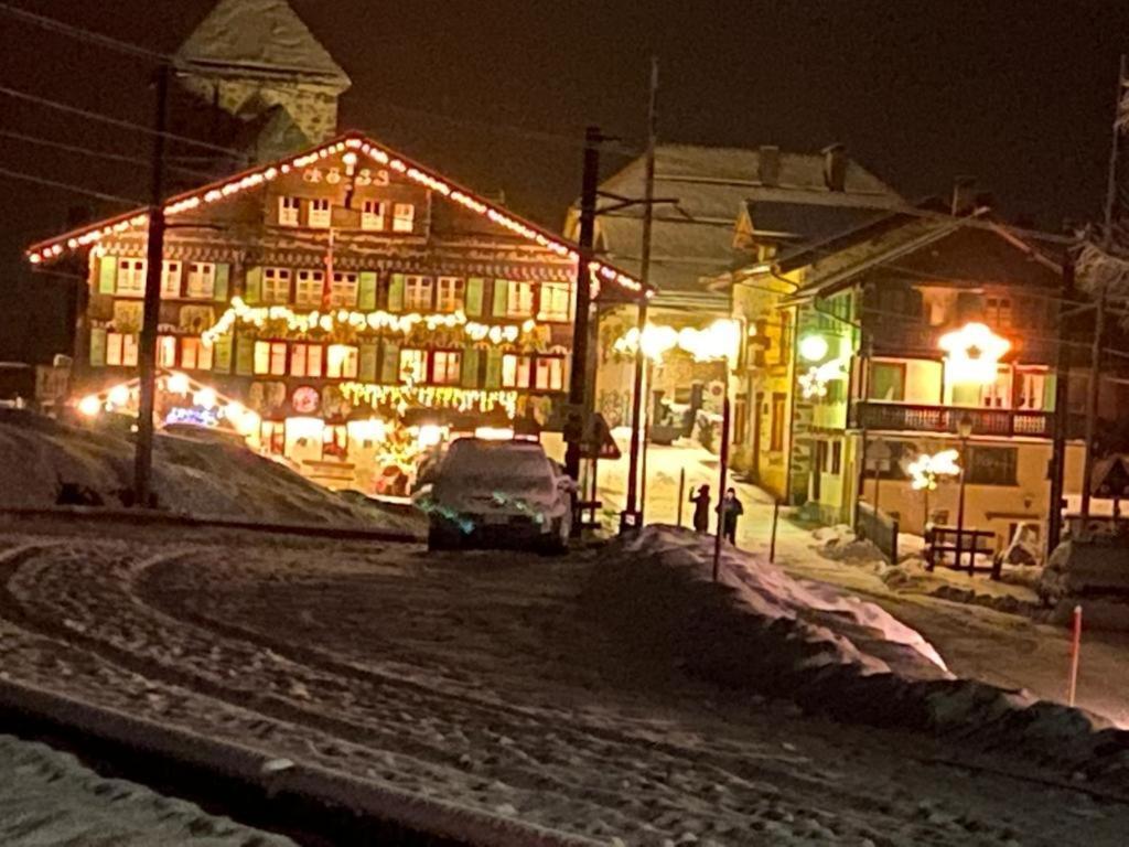 Auberge De L'Ours Vers L'Eglise Exterior photo