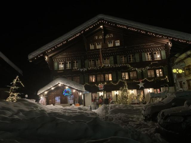 Auberge De L'Ours Vers L'Eglise Exterior photo